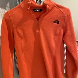 North face pullover